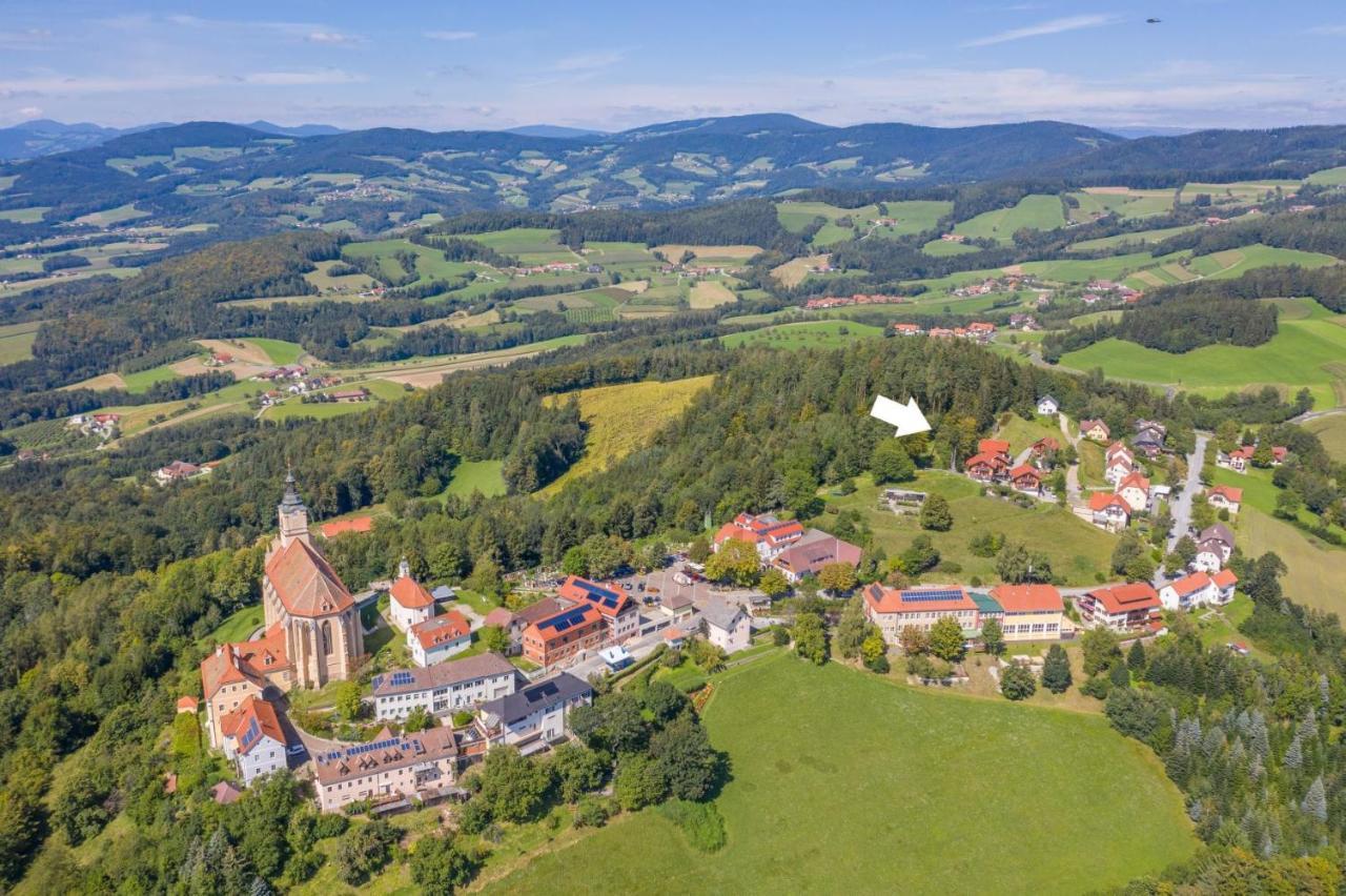 Bergchalet Am Waldrand - Pool, Sauna & Kamin Pöllauberg Dış mekan fotoğraf